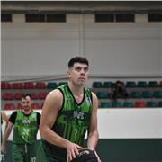 Soy jugador de baloncesto semi profesional, fui entrenador de niños de 5 a 14 años